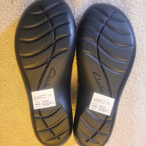 (NWOB)  CLARKS Women's Ashland Bubble Loafers - Rich Brown Size 7.5 Wide - Picture 8 of 8